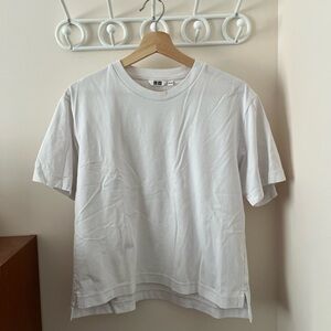 White Uniqlo T-Shirt Airism